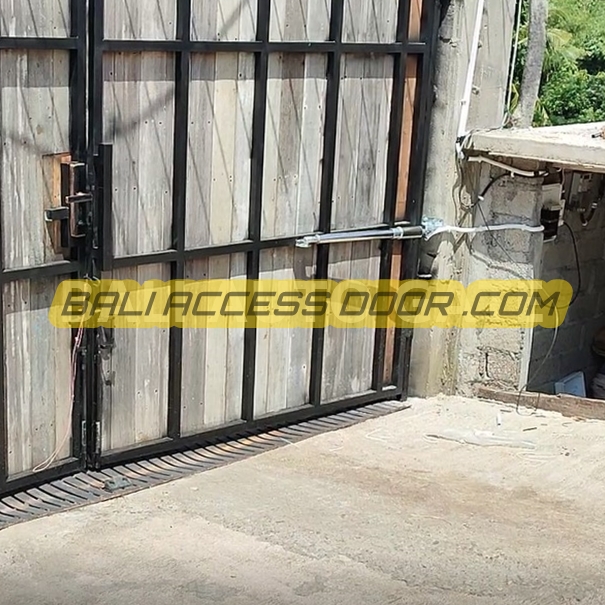 Access Control Pintu Gerbang Otomatis di Bali