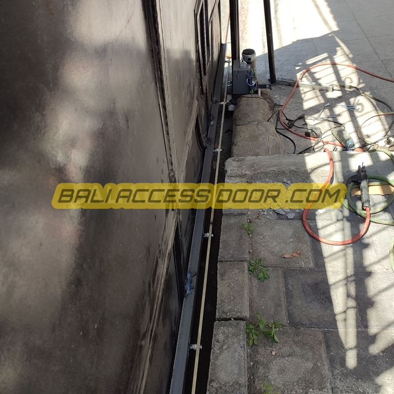 Pintu Sliding Otomatis di Bali